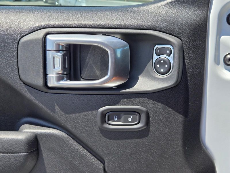 New 2026 Jeep Wrangler 4-door Rubicon