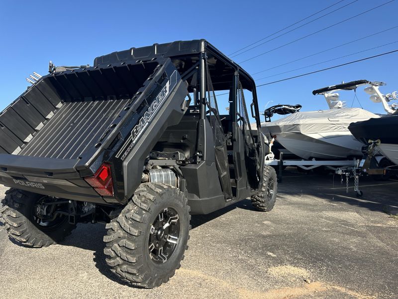 2025 Polaris RANGER CREW XP 1000 TEXAS EDITION  BLACK CRYSTALImage 5