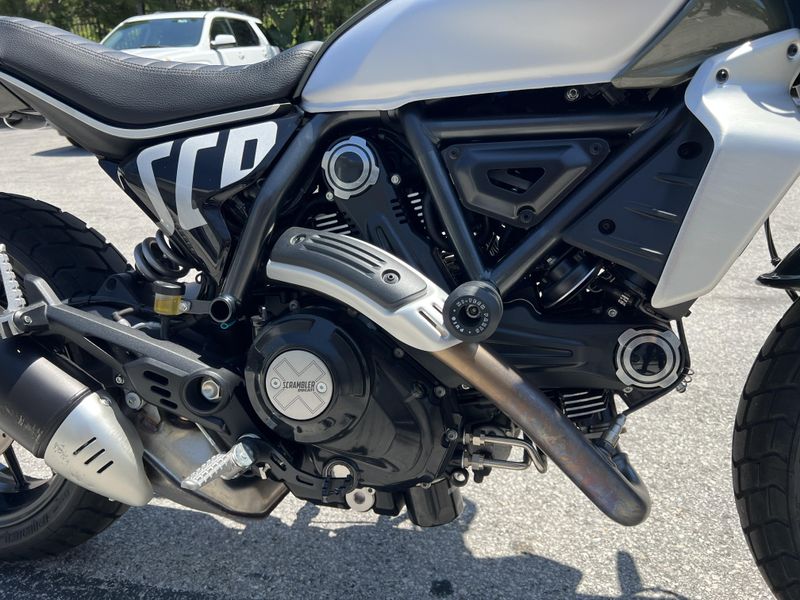 2023 Ducati Scrambler Icon 