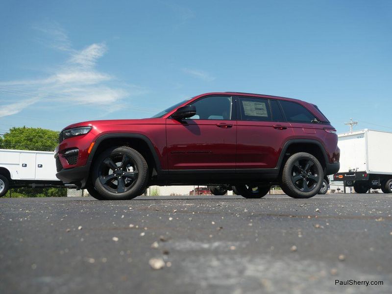 New 2025 Jeep Grand Cherokee Limited 4x4