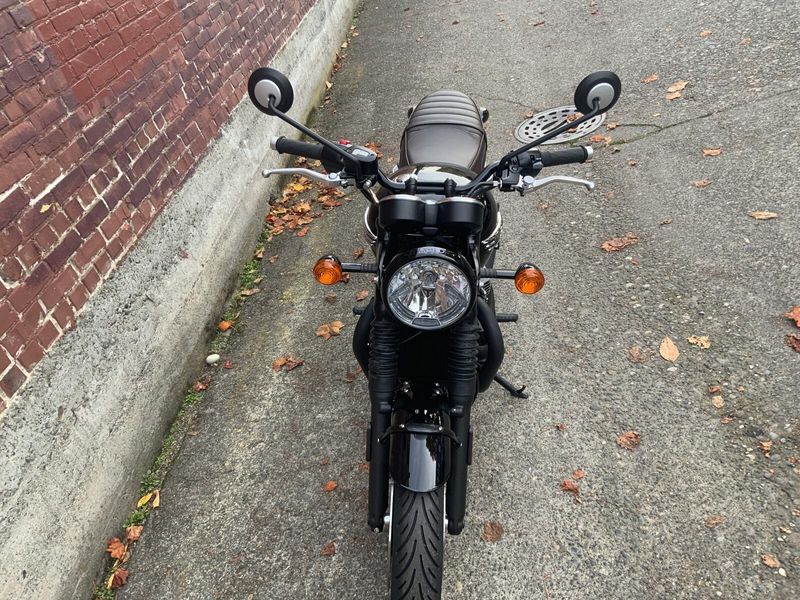 2025 Triumph Bonneville T120