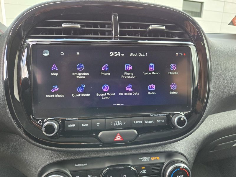 2023 Kia Soul GT-Line photo 8