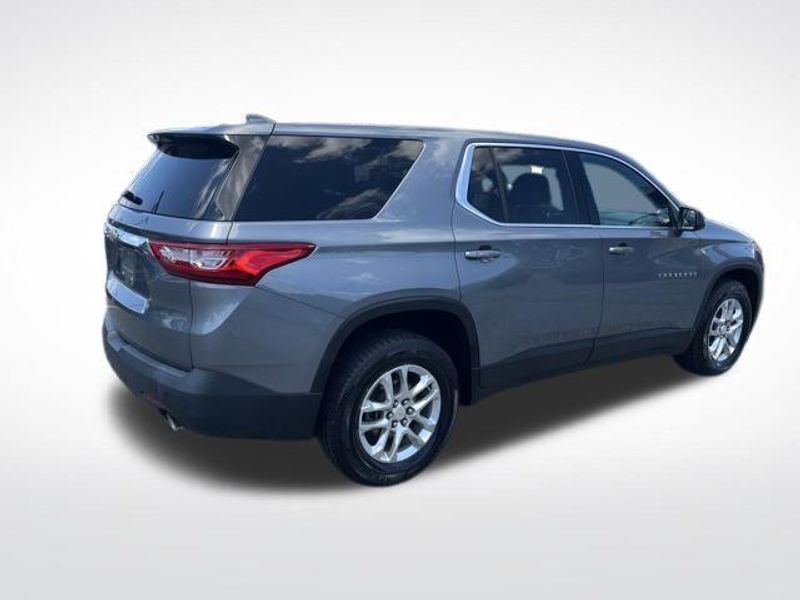 2021 Chevrolet Traverse LS