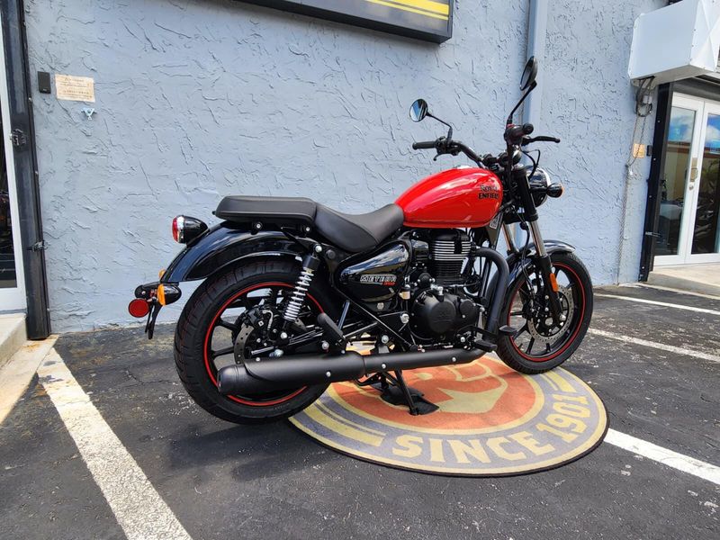 New 2024 Royal Enfield METEOR 350 Image 12