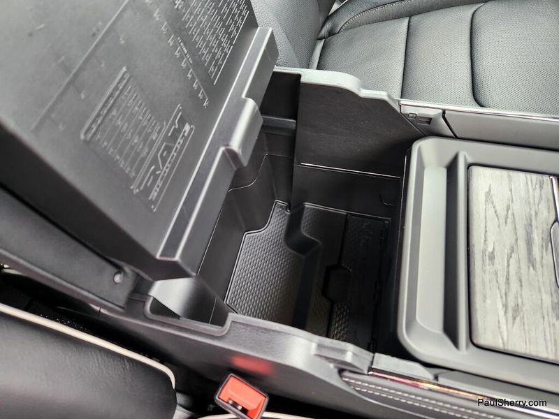 New 2026 RAM 1500 Limited Crew Cab 4x4 5'7' Box