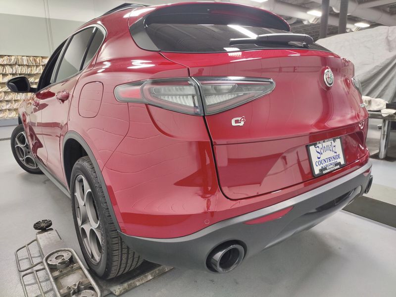 2024 Alfa Romeo Stelvio Sprint Q4 AWD w/SunroofImage 13