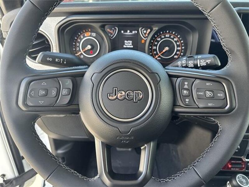 New 2026 Jeep Wrangler 4-door WillysImage 17