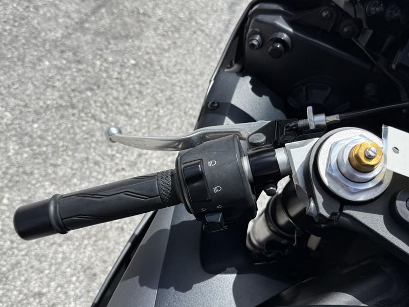 Used 2013 Yamaha YZFR6 