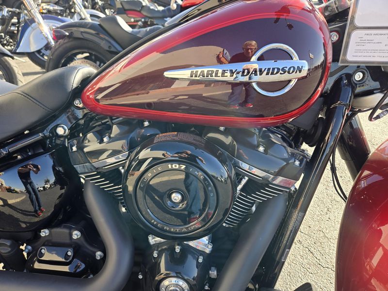 USED 2019 HARLEY SOFTAIL HERITAGE CLASSIC Image 9
