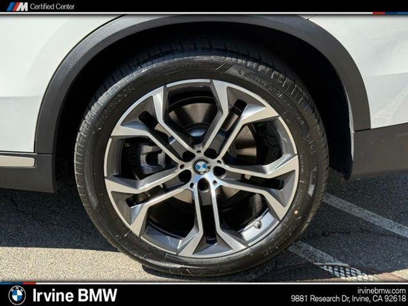 Used 2025 BMW X5 xDrive40iImage 14