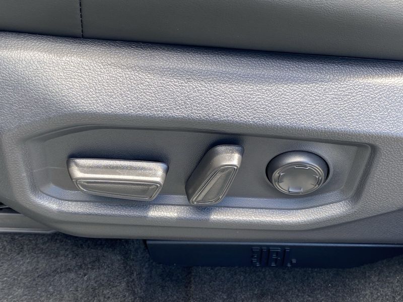 2024 Toyota Tundra PlatinumImage 17