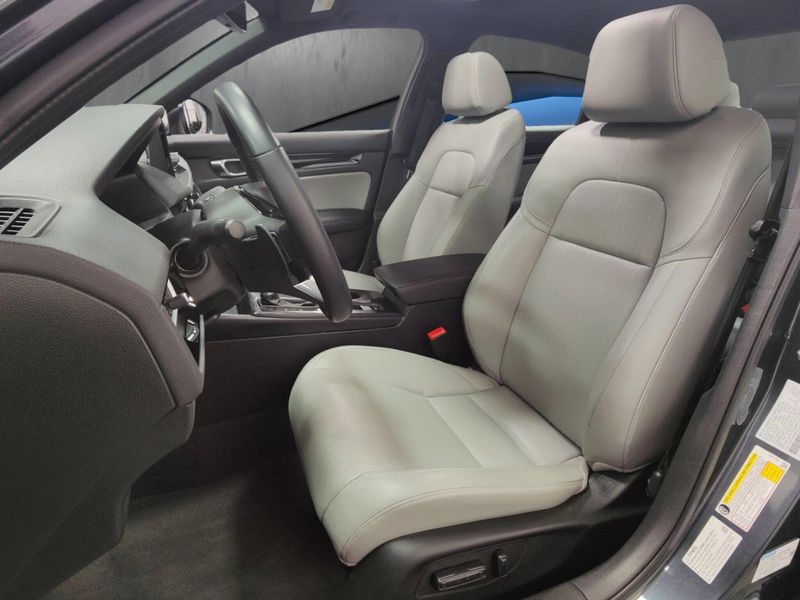 Used 2025 Honda Civic Sedan Hybrid Sport Touring w/SunroofImage 11
