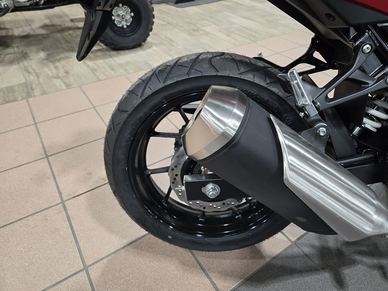 NEW 2025 SUZUKI GSX 250R ABS Image 25