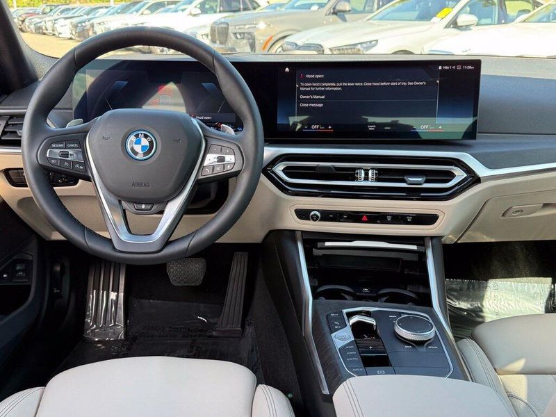Used 2024 BMW 3 Series 330e iPerformanceImage 32