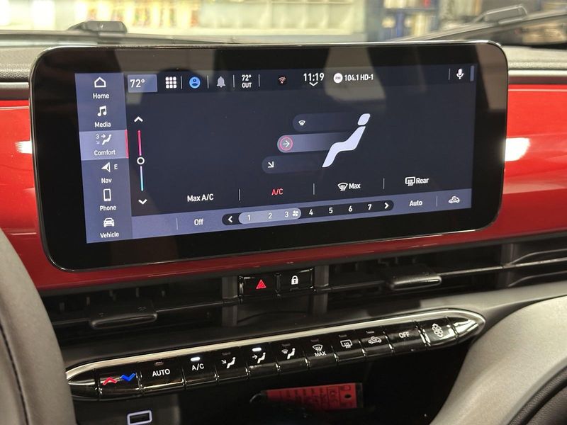 New 2024 Fiat 500e Inspi(red)Image 4