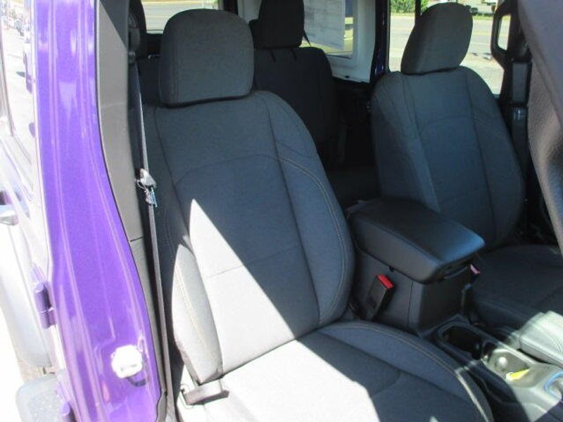 New 2026 Jeep Wrangler 4-door Sport SImage 22