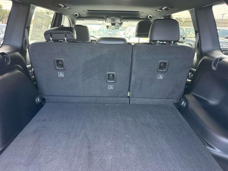 New 2026 Jeep Grand Cherokee Laredo Altitude 4x4