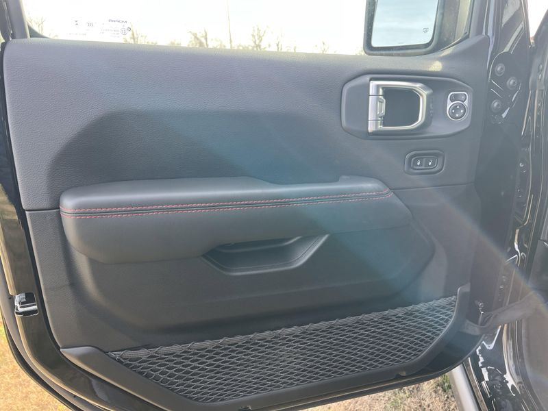 New 2026 Jeep Wrangler 4-door Rubicon XImage 14