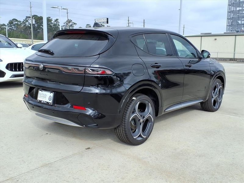 New 2026 Alfa Romeo Tonale Sport Speciale AwdImage 7