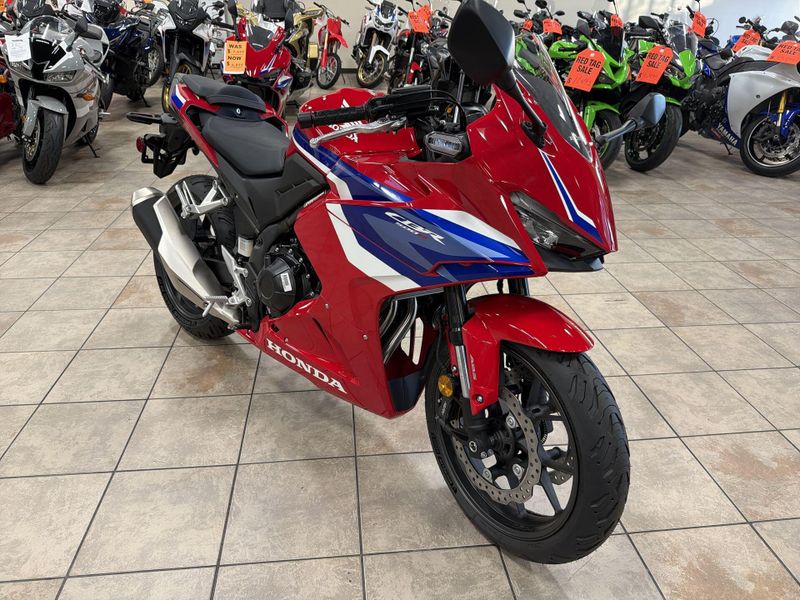 New 2025 Honda CBR500R ABS Image 11