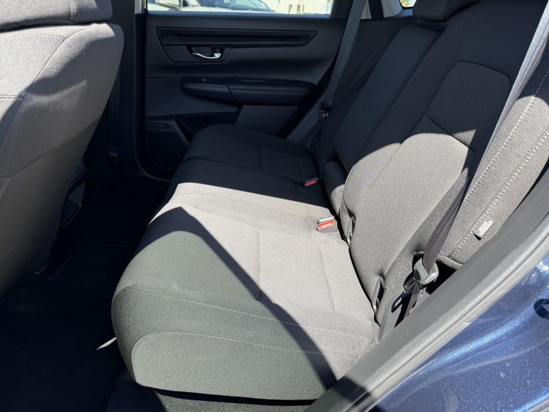 Used 2025 Honda CR-V LXImage 33