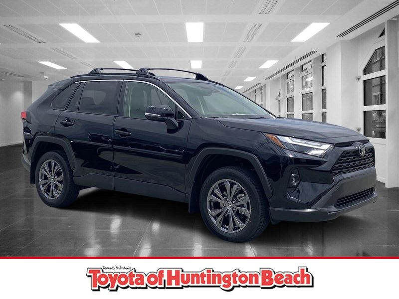 2025 Toyota RAV4 Hybrid XLE PremiumImage 1