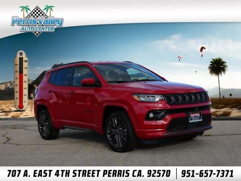 Used 2023 Jeep Compass LimitedImage 1
