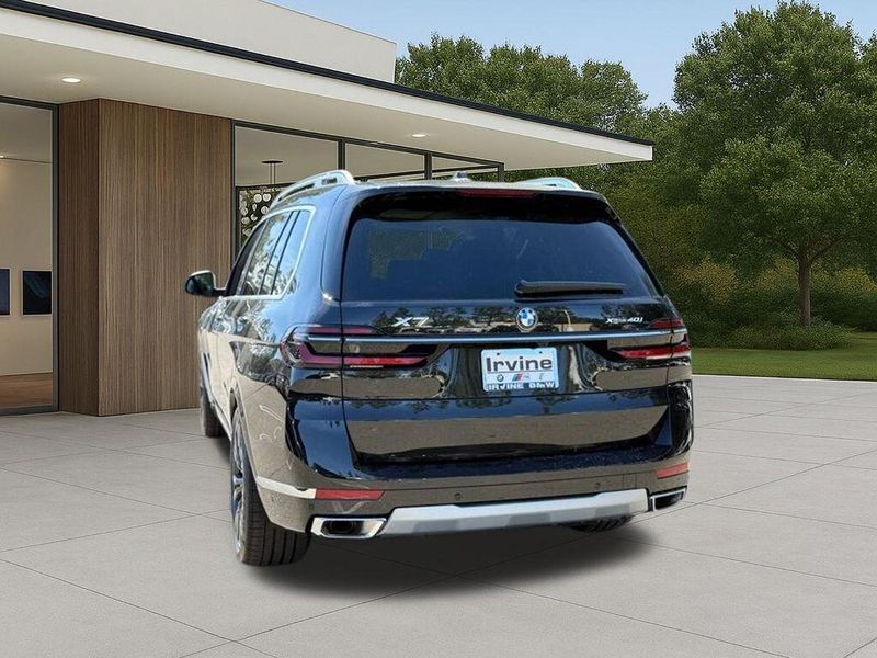 New 2026 BMW X7 xDrive40iImage 11
