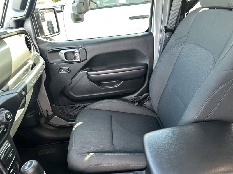 Used 2020 Jeep Wrangler Unlimited Sport SImage 25