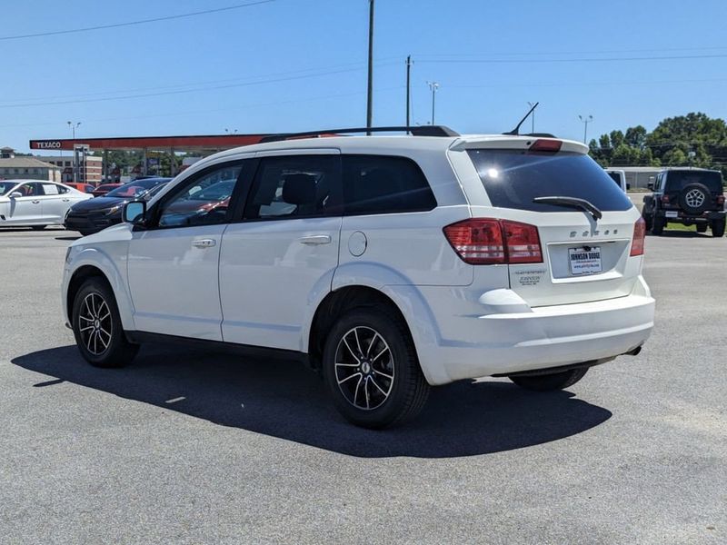 2018 Dodge Journey SEImage 5