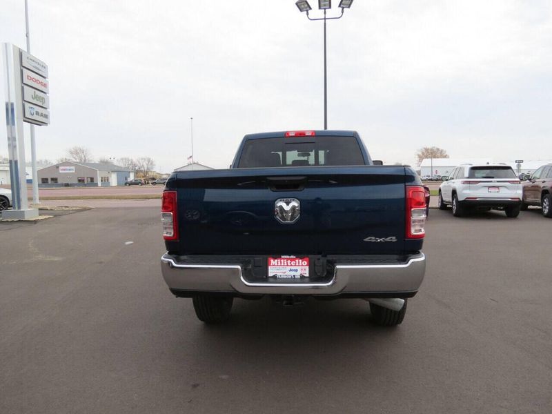 2024 RAM 3500 Tradesman Crew Cab 4x4 6