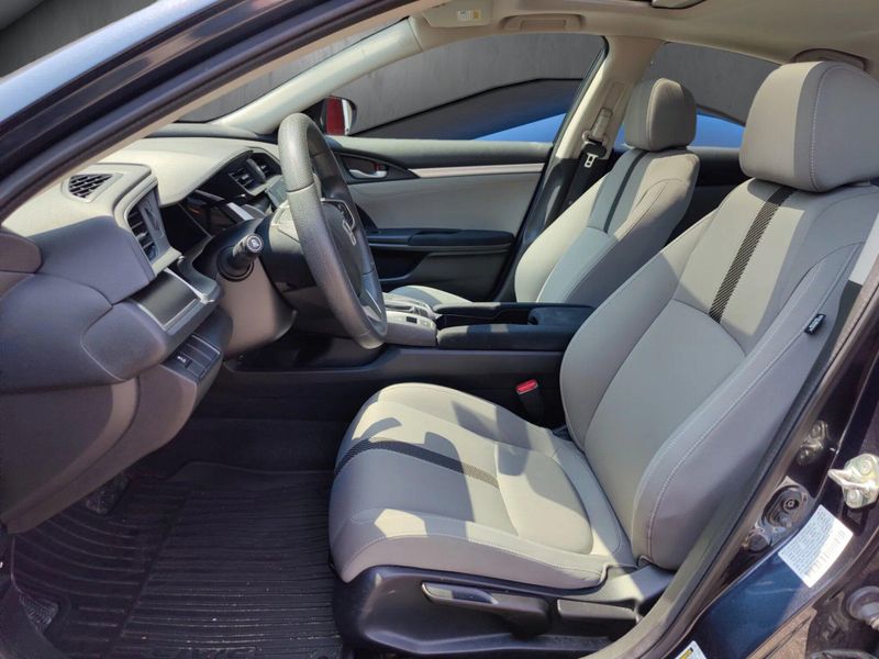 Used 2018 Honda Civic EXImage 4