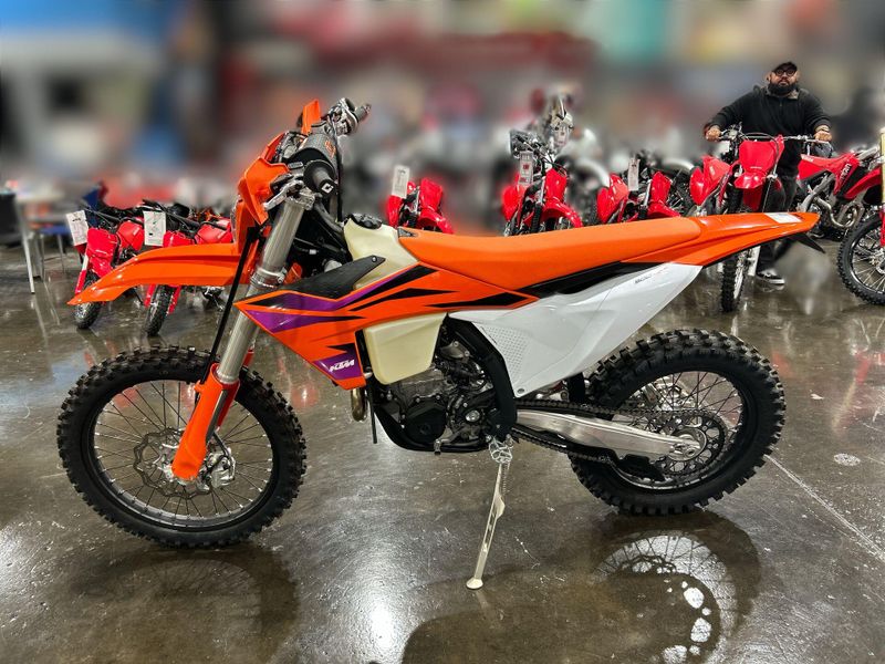 New 2024 KTM 500 XW-F Image 19