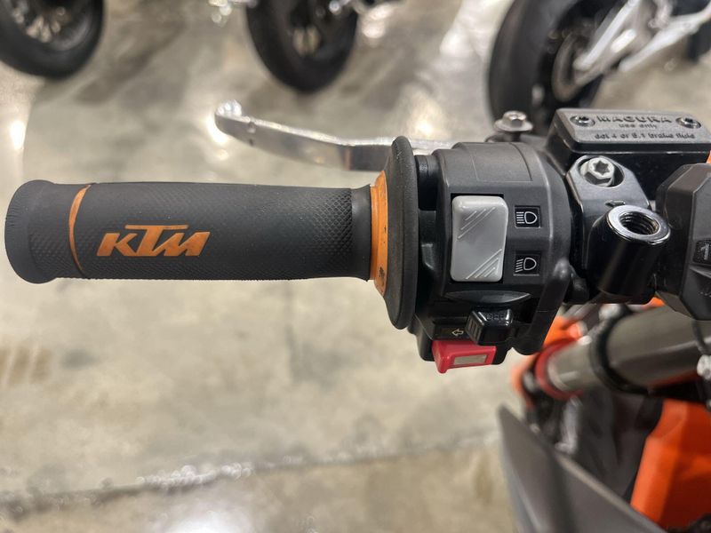 Used 2021 KTM 690 SMC R Image 22
