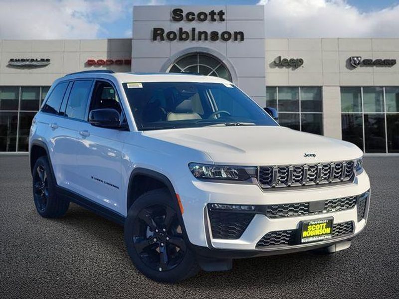New 2026 Jeep Grand Cherokee Limited 4x2