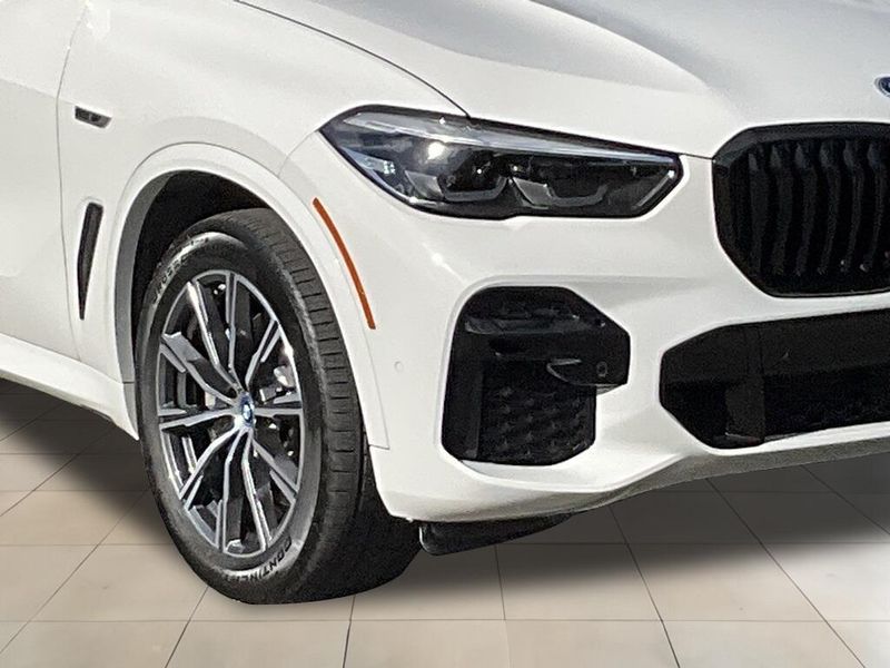 2023 BMW X5 xDrive45eImage 11