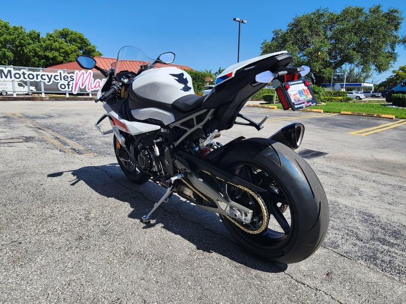 2026 BMW S 1000 RRImage 7