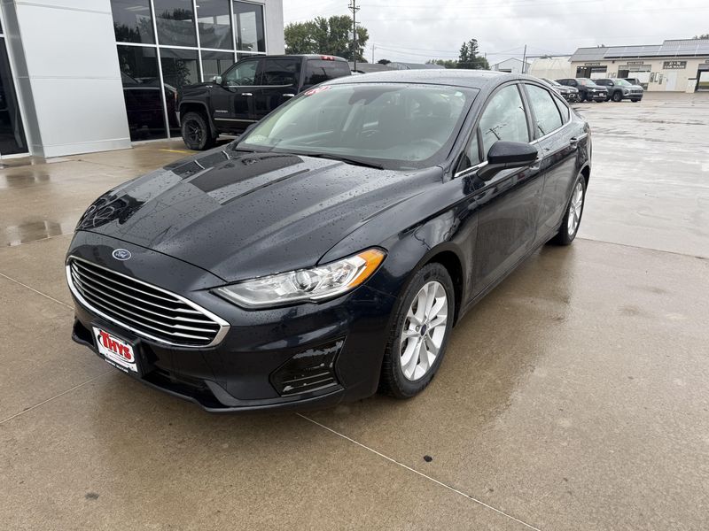 Used 2020 Ford Fusion SEImage 32