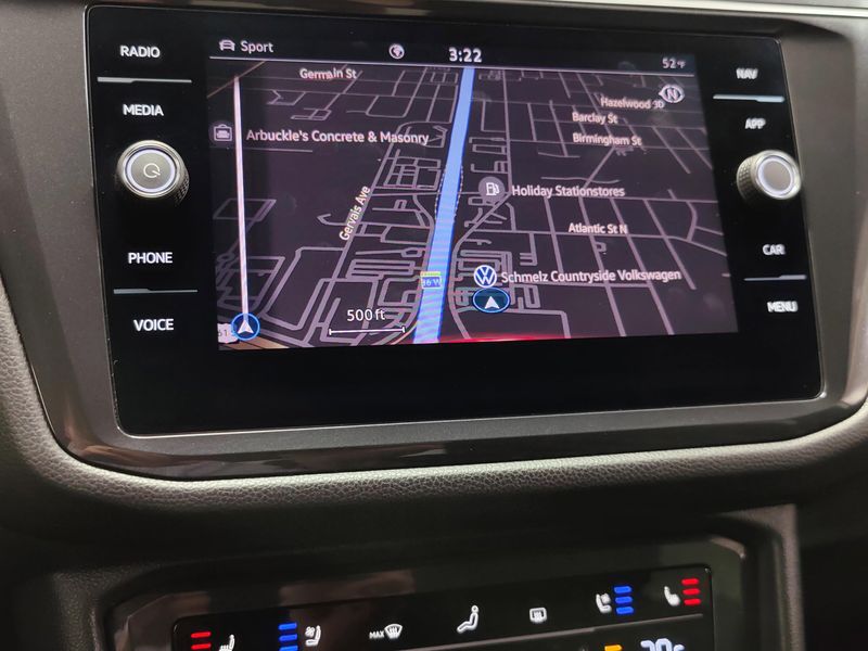 Used 2024 Volkswagen Tiguan AWD SEL R-Line w/Sunroof/NavImage 13