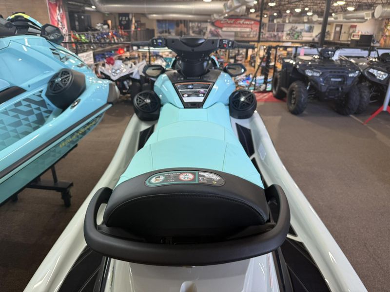 2025 Yamaha FX CRUISER HO W/AUDIO Image 14