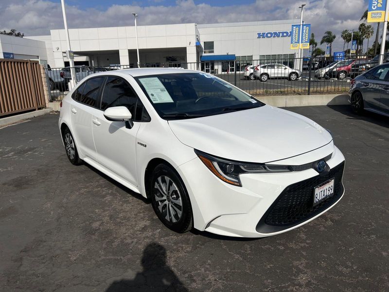 2020 Toyota Corolla Hybrid LEImage 4