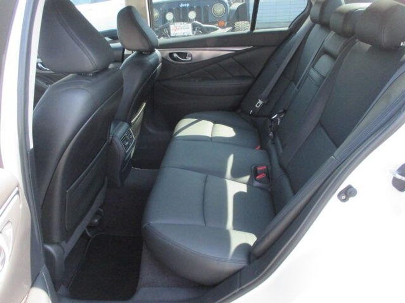 Used 2016 INFINITI Q50 2.0t PremiumImage 23