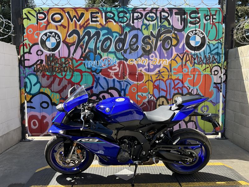 New 2027 Yamaha YZF-R9 Image 7