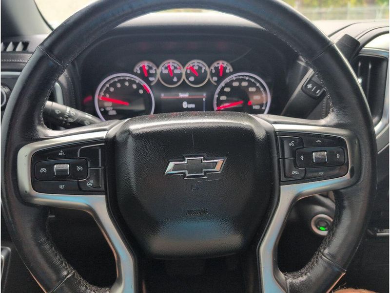 Used 2020 Chevrolet Silverado 1500 RSTImage 22