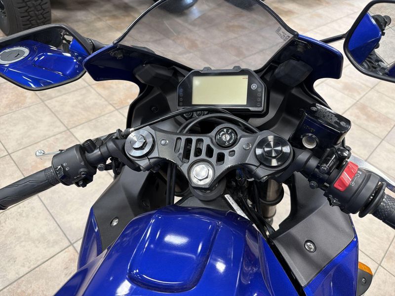 Used 2023 Yamaha YZF-R3 ABS Image 23