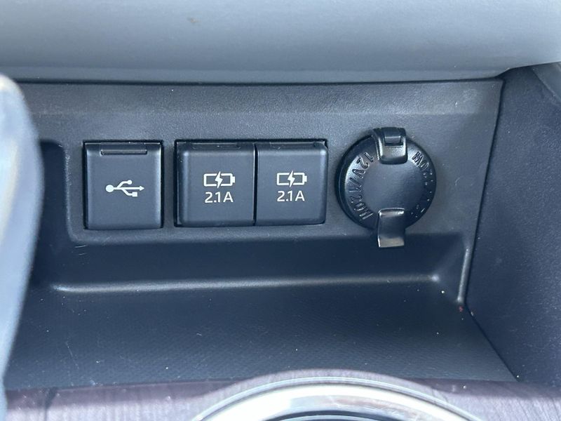 Used 2021 Toyota Highlander LimitedImage 23