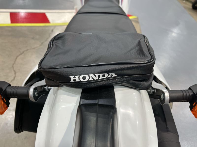 New 2025 Honda XR650L Image 17