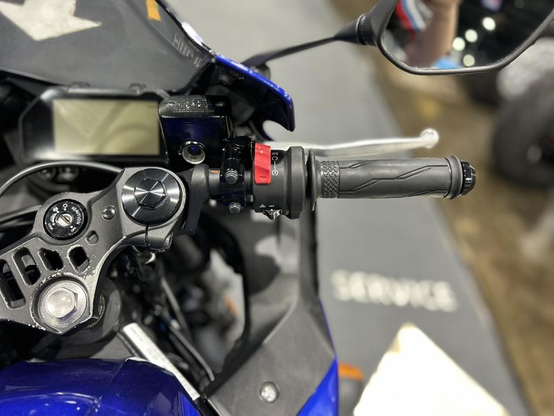 Used 2023 Yamaha YZF-R3 ABS Image 10