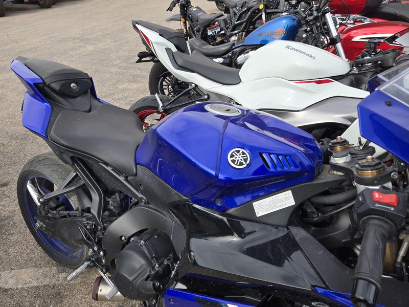USED 2025 YAMAHA YZF-R9 Image 3