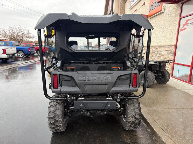 New 2025 Honda PIONEER 10005 DELUXE 